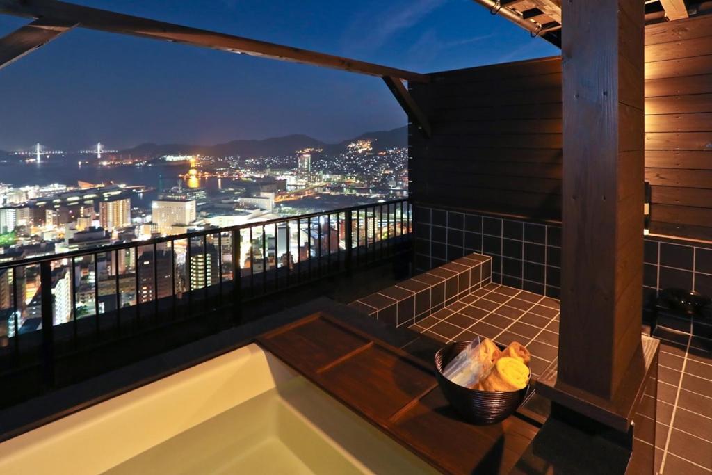 Hotel Нагасаки Экстерьер фото